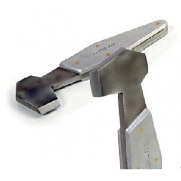Jon Atkinson  Clinich Cutter-Right